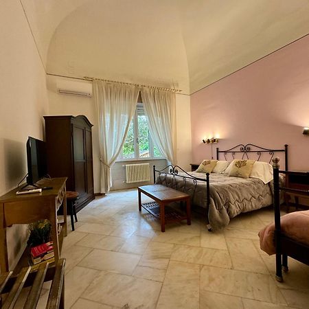 Aedes B&B Il Giardino Dei Sogni Лече Екстериор снимка