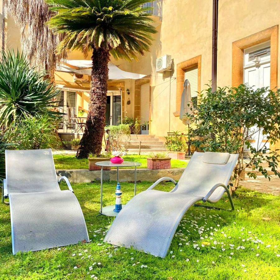 Aedes B&B Il Giardino Dei Sogni Лече Екстериор снимка