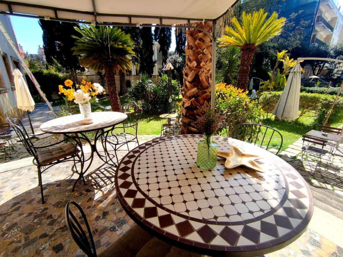 Aedes B&B Il Giardino Dei Sogni Лече Екстериор снимка
