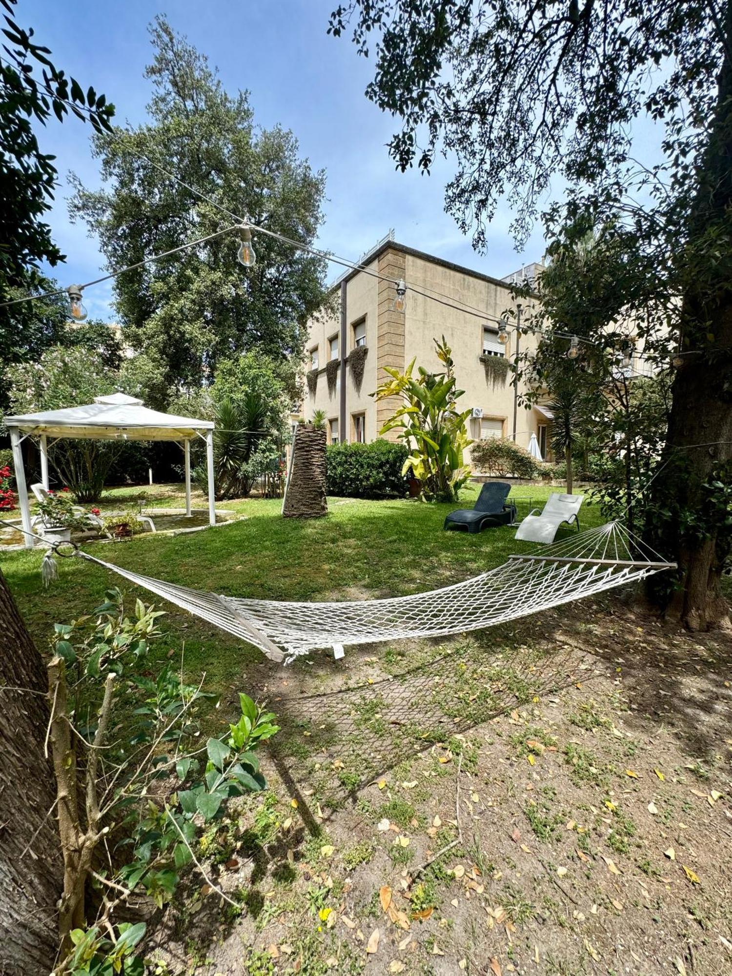 Aedes B&B Il Giardino Dei Sogni Лече Екстериор снимка