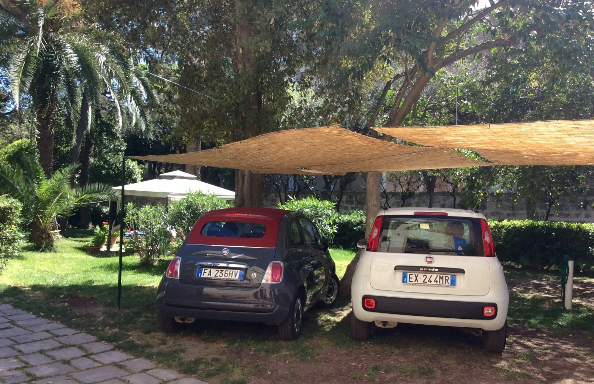 Aedes B&B Il Giardino Dei Sogni Лече Екстериор снимка